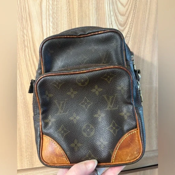 Auth Louis Vuitton Amazon monogram bag No Strap - Picture 1 of 11